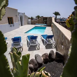  Villa Tenike Spain